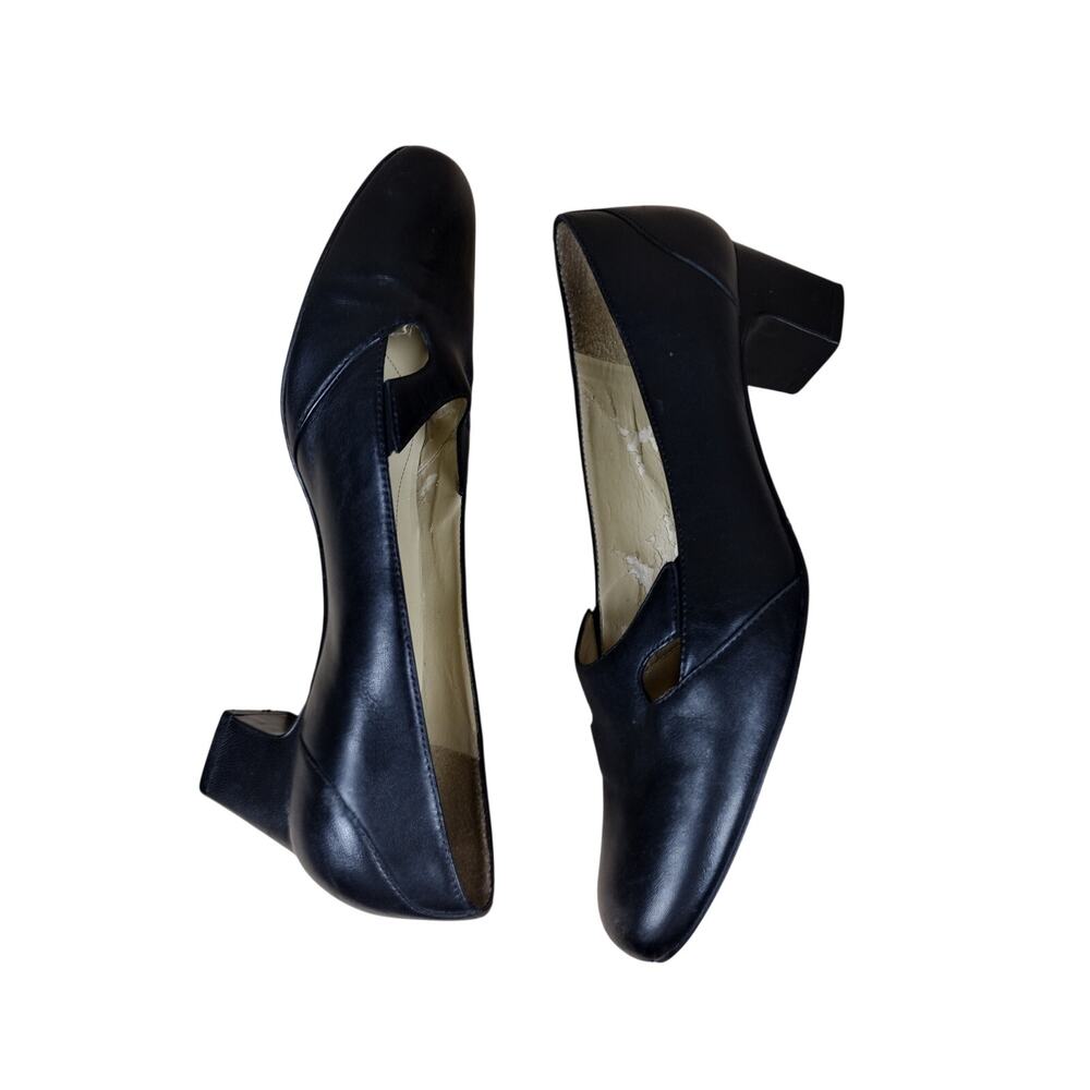 Trotters Pumps Women’s 8.5 Black Leather Round Toe Low Block Heel Dress Shoes